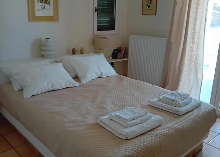 Aethalios Katoikia 펜션 *