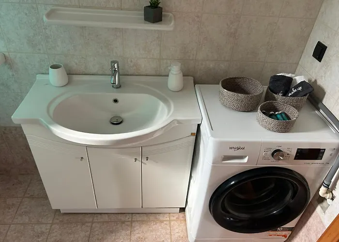 Aethalios Katoikia 펜션 *